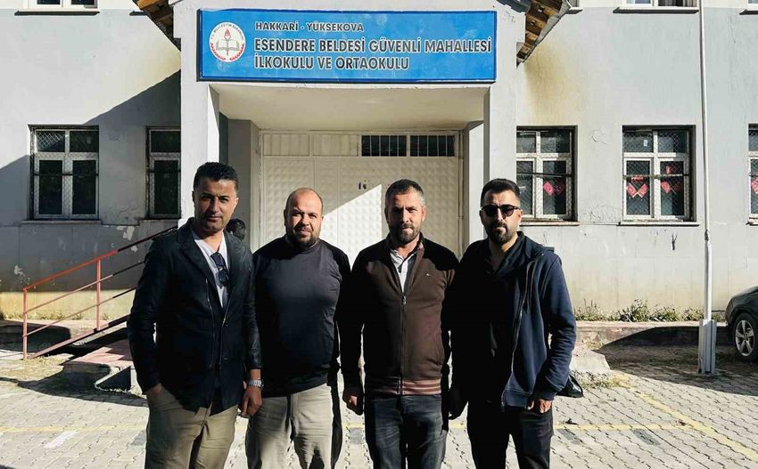 20251016Aw560143 10 850X527