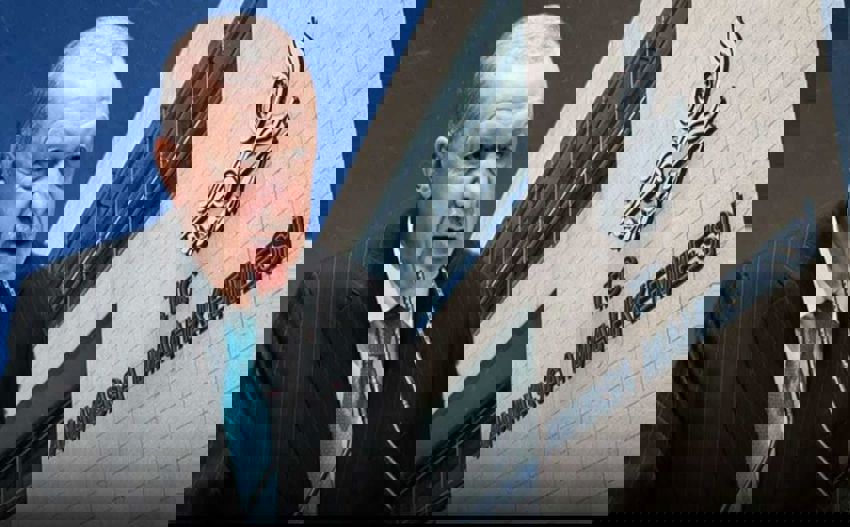 483642 850X527
