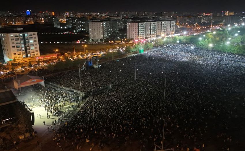 690X450Cc Amd 25 10 2025 Koma Amed Konser Son Buldu1 850X527
