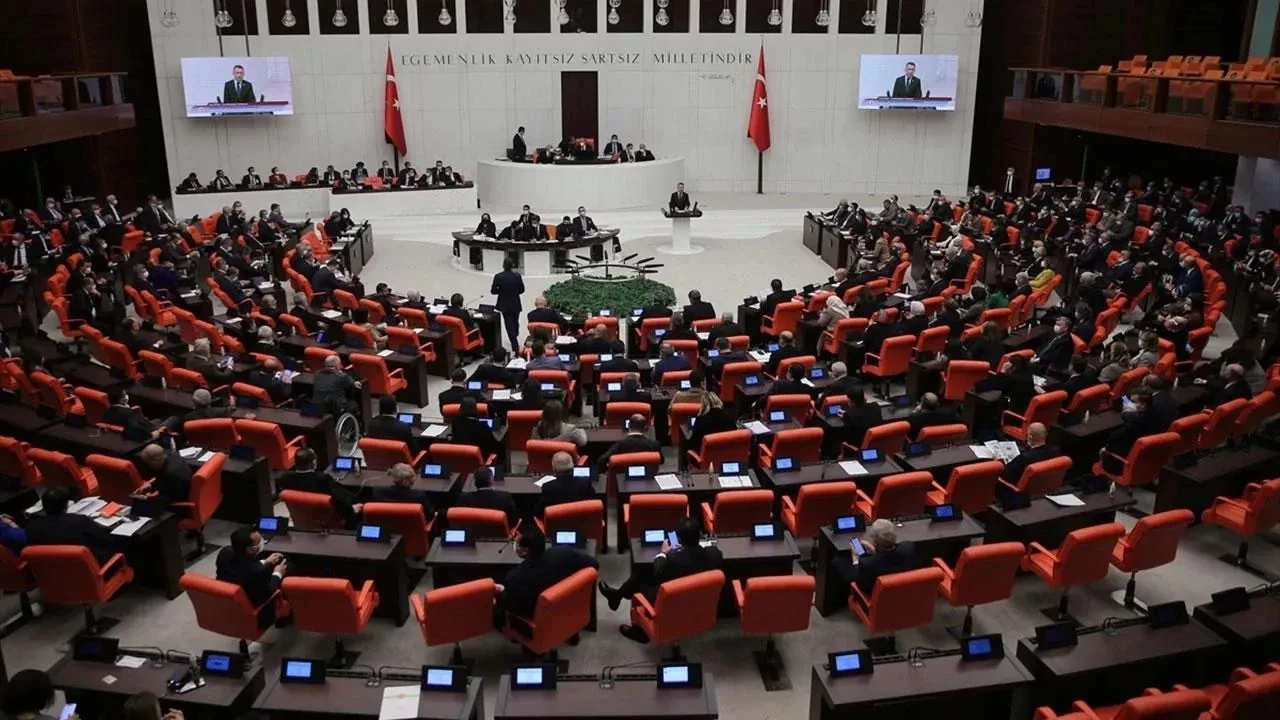 Meclis Bugun Aciliyor Chp Tip Emep Acilisa Katilmayacak Rfxm