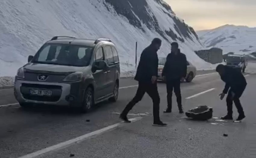 20251126Aw587566 850X527