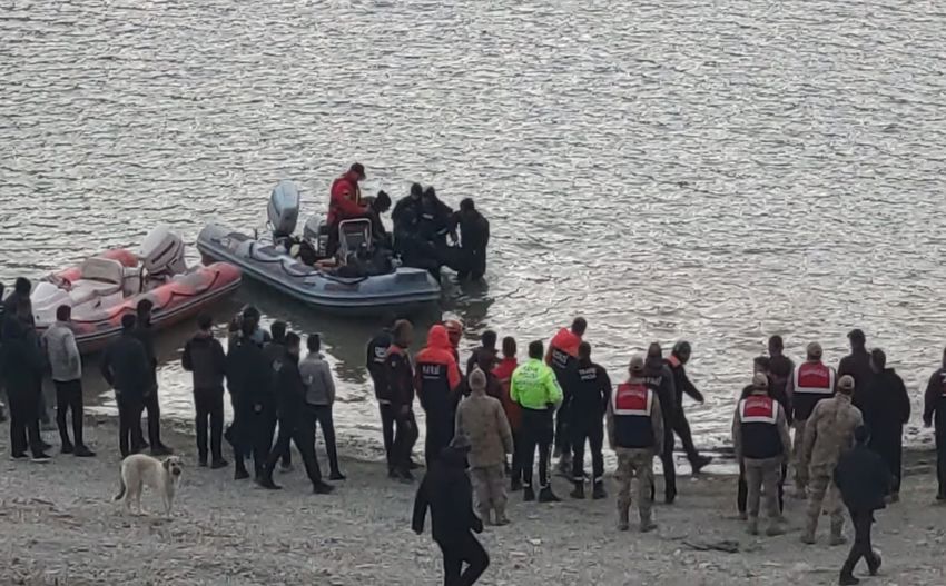 20251130Aw590004 850X527