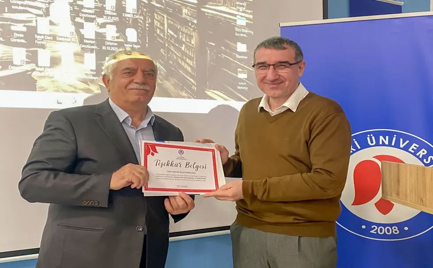 71990197 7Cbd 474F 81D2 9Bc3Faacaf03 850X527