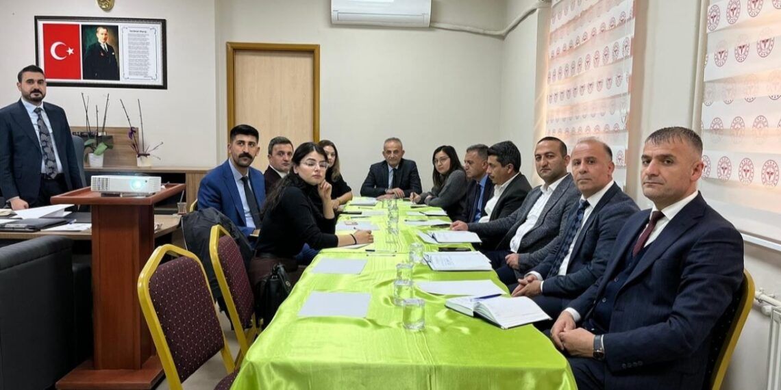 Img 20251124 230619 1140X570 1764015024