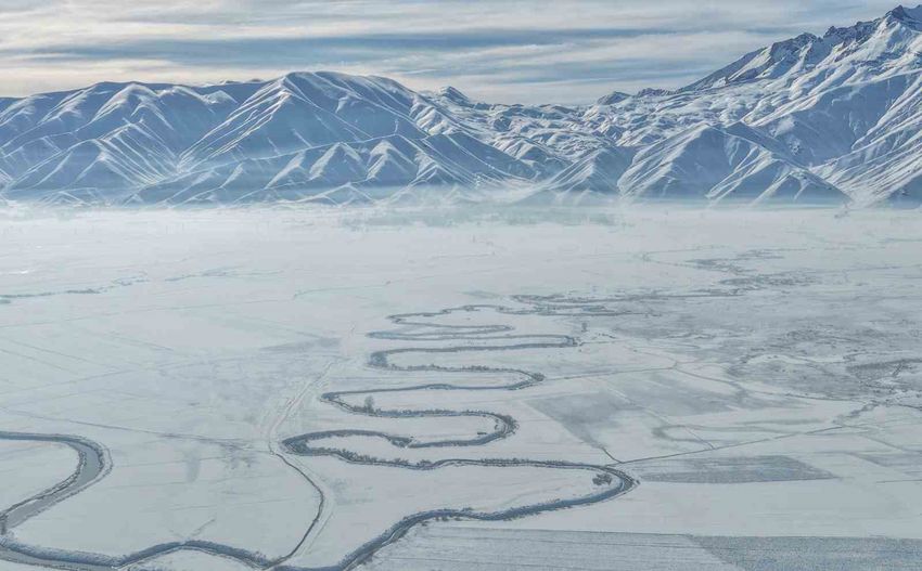 20251222Aw604163 850X527