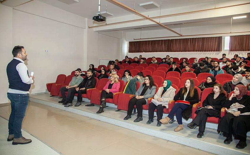 8B030417 1D3B 46Df 9B3C F6Dfc54922A3 850X527