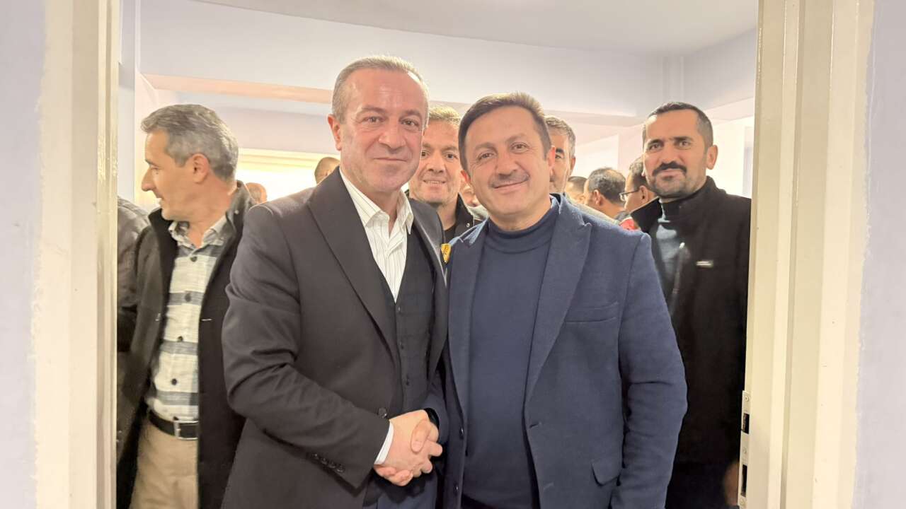 Baskan Kaya Imam Hatipliler Bulusmasinda Genclerle Bir Araya Geldi