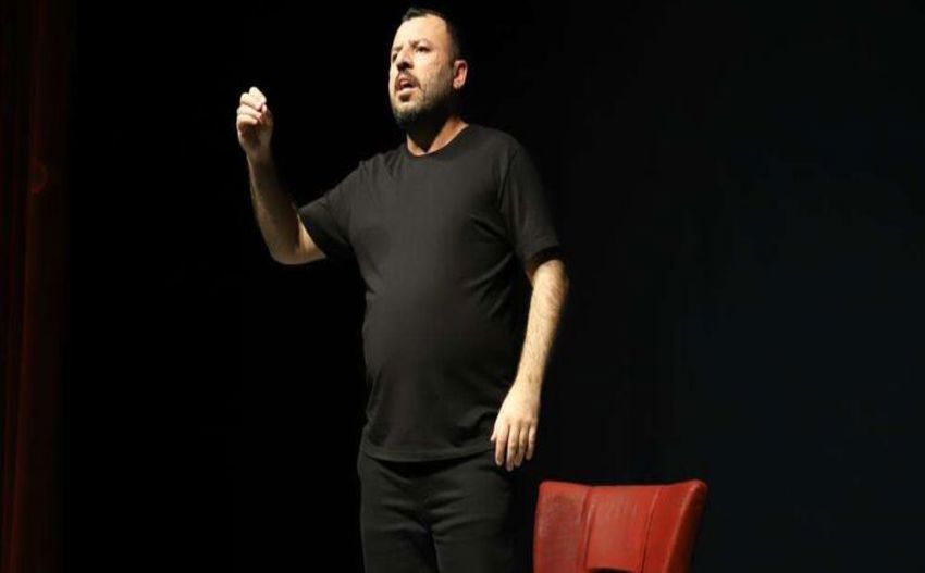 Bitliste Kurtce Stand Up Gosterisi Yapildi 094514 20240213 750X375 850X527