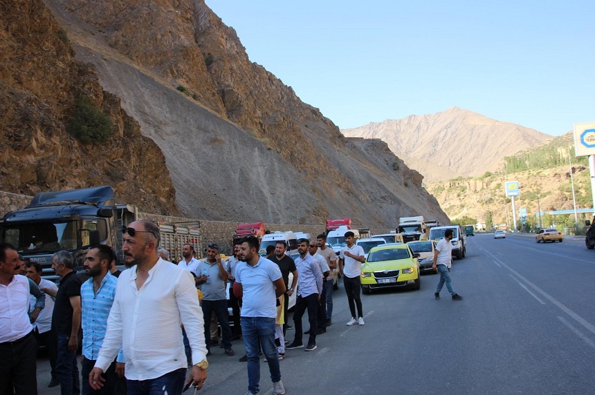 Depin Yolu Bariyer Isyanı