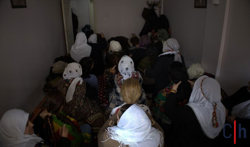 690X390Cc Hkr 28 01 2026 Baris Anneleri Sac Orme2 857X503