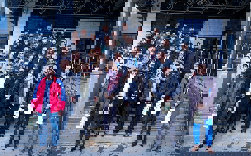 G Dz Hu Cb U A A Y Hh A 850X527