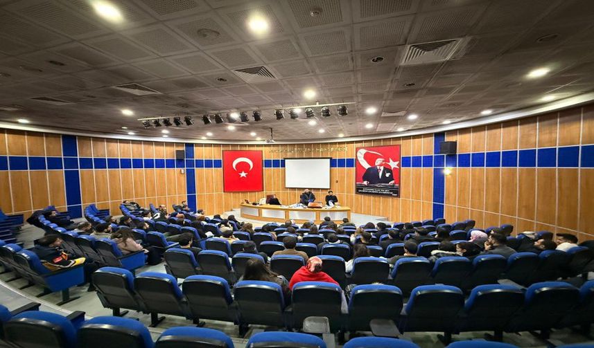 G Zvubmxqaamzsx 001 857X503