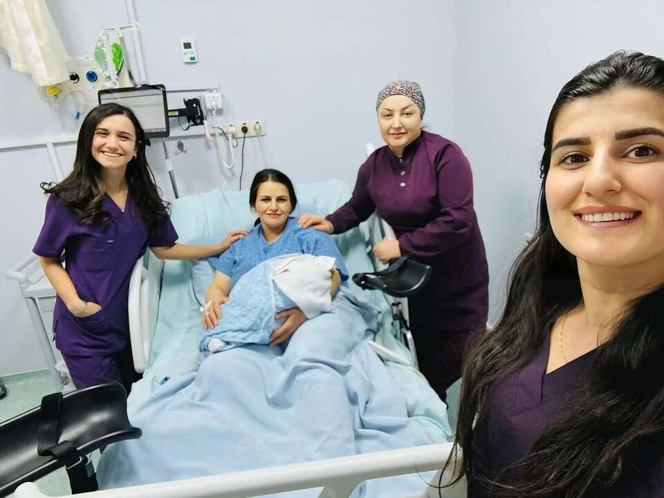 Hakkari Devlet Hastanesinde Yilin Ilk Bebegi Anne Sehriban Sayin 37 Gebelik Haftasinda