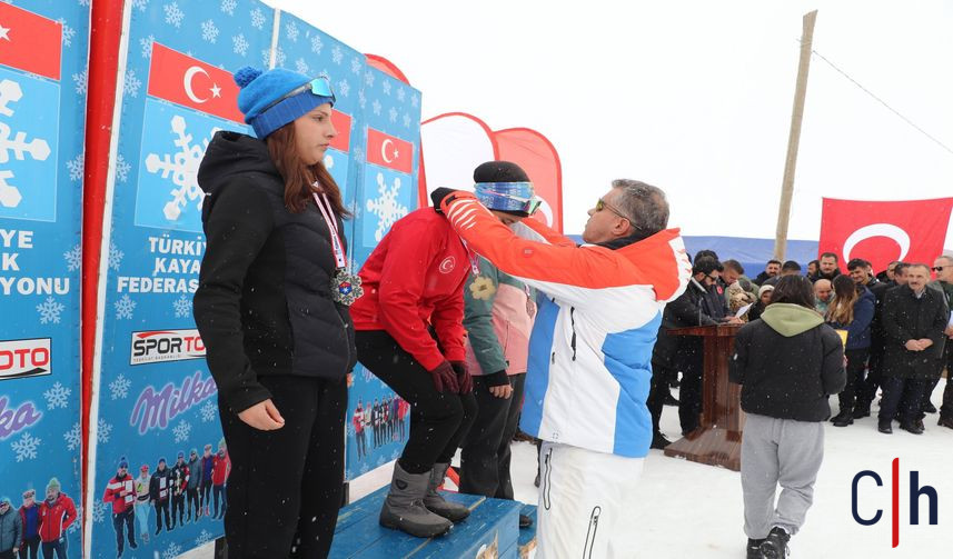 H A F Op Rx W A A E K Bb U 857X503