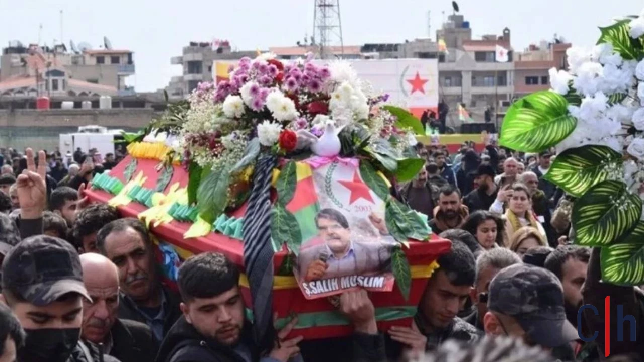 Kobani’de On Binler Salih Müslim’i Uğurladı