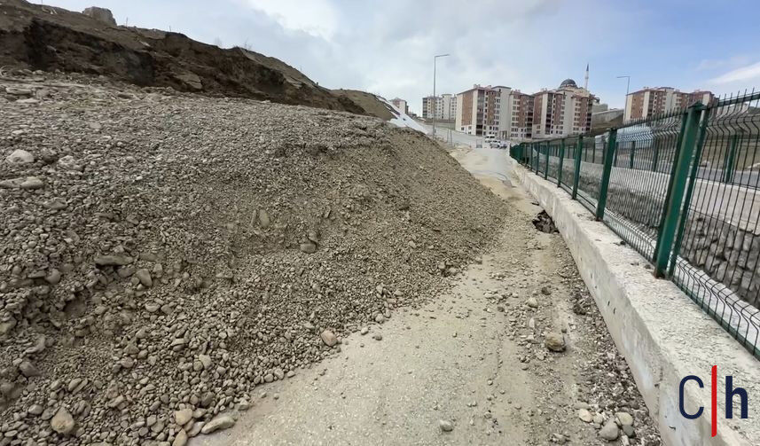 20260418Aw686358 857X503