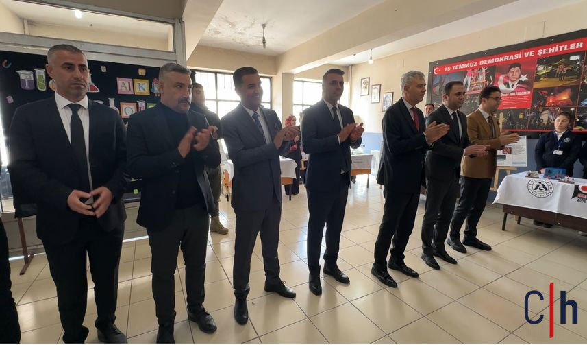 20260422Aw689042 12 857X503