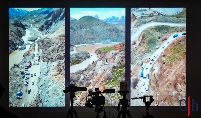 H H Az E4 Y W U A A9 H Q H 857X503