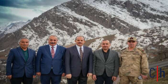 Vali Ibrahim Tasyapan Durankaya Beldesinde Hali Saha Tesisi Yaninda Ve Yol Guzergahindaki He 2