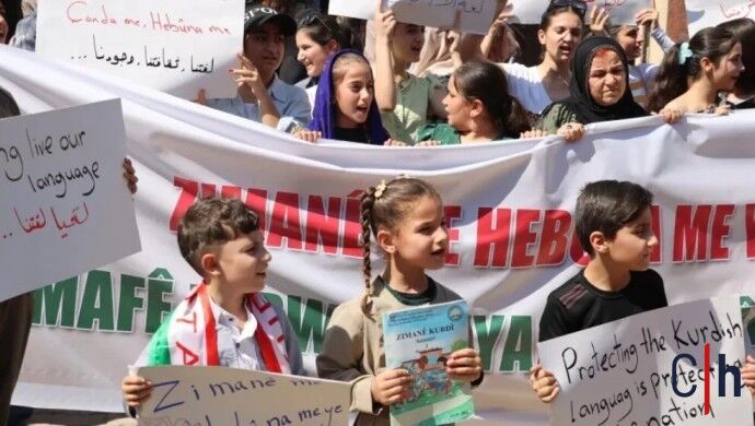 İki kentte Kürtçe için eylem