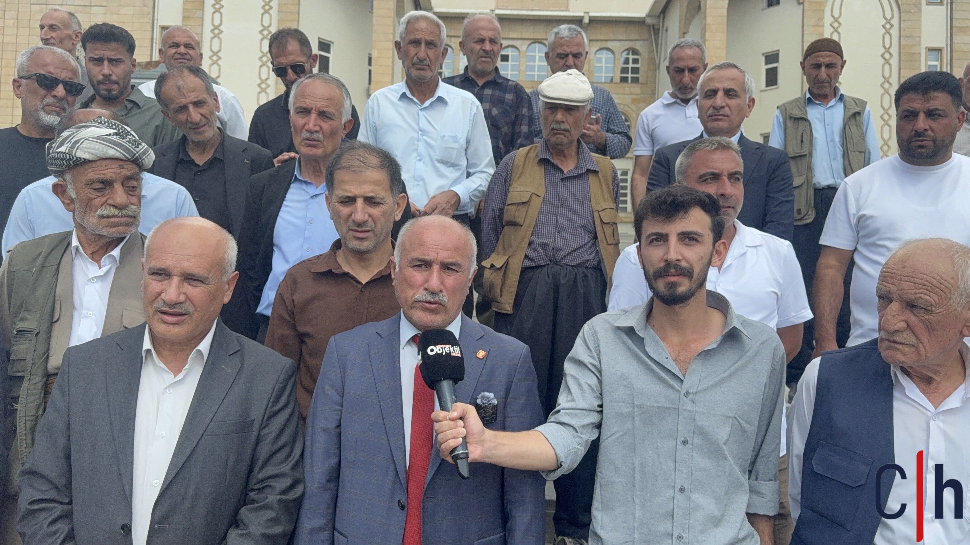 Hakkâri’de Yayla Gerilimi: Çimenli Halkı Vali Taşyapan ile görüştü