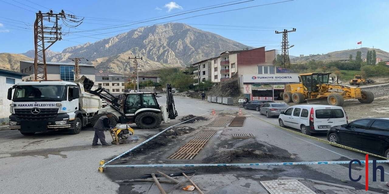 Hakkari belediyesinde hizmet atağı devam ediyor