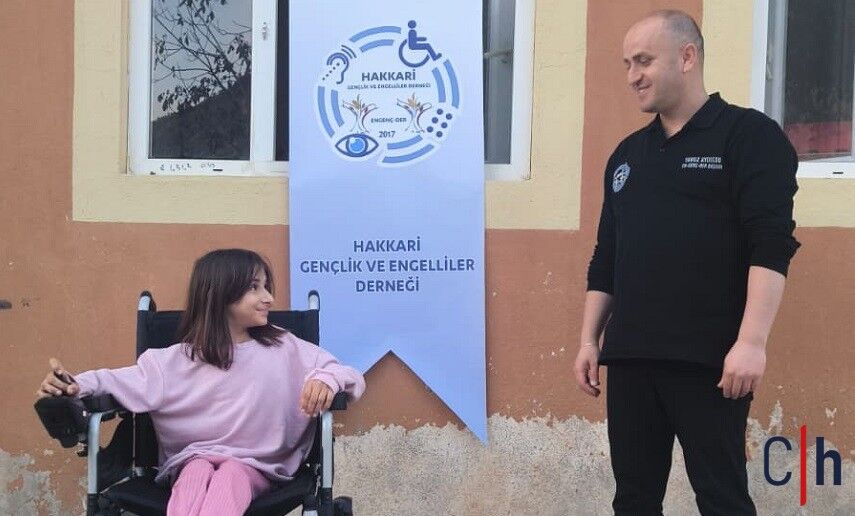 Başkan Aydoğdu'dan Derecik'e 1 Akülü Araba Desteği daha