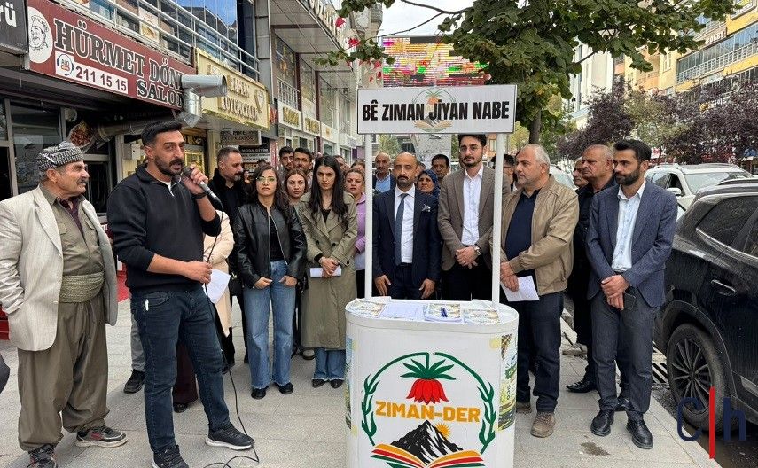 Hakkâri’de Kürtçe Dil Eğitimi İçin Bildiri ve Afiş Dağıtıldı