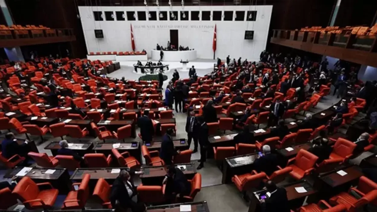 Gizli tanıklık hukuka ne kadar zarar veriyor?: HDP'nin araştırma önerisi Meclis'te reddedildi