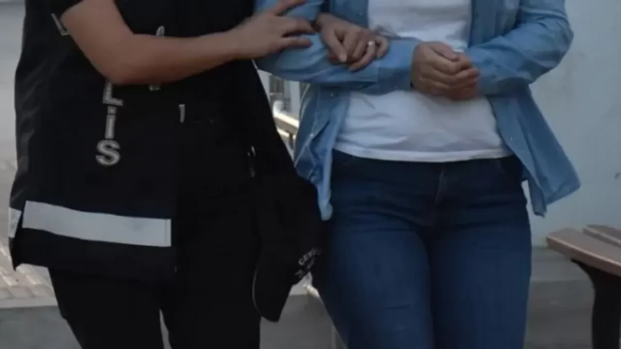 Antep'te gözaltına alınan iki kadın çıplak aramaya maruz bırakıldı
