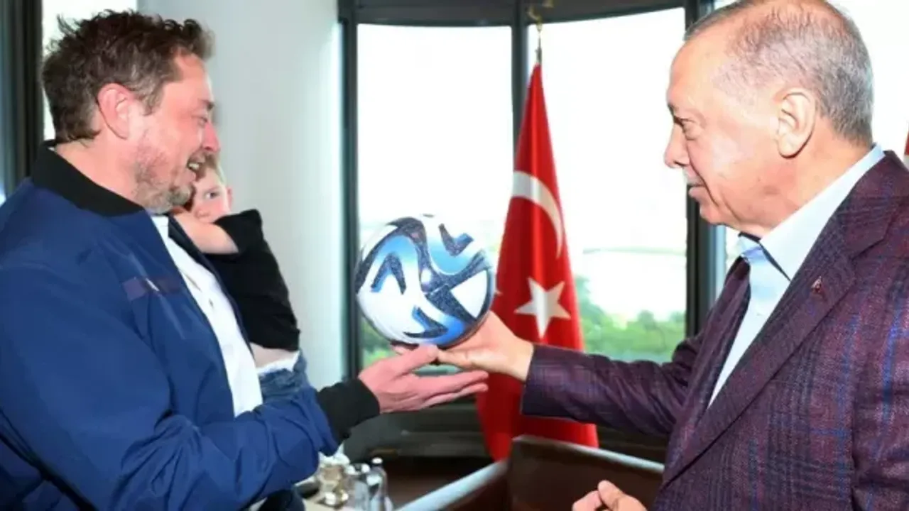 Elon Musk 120 bin TL maaşla Türkçe bilen temsilci arıyor
