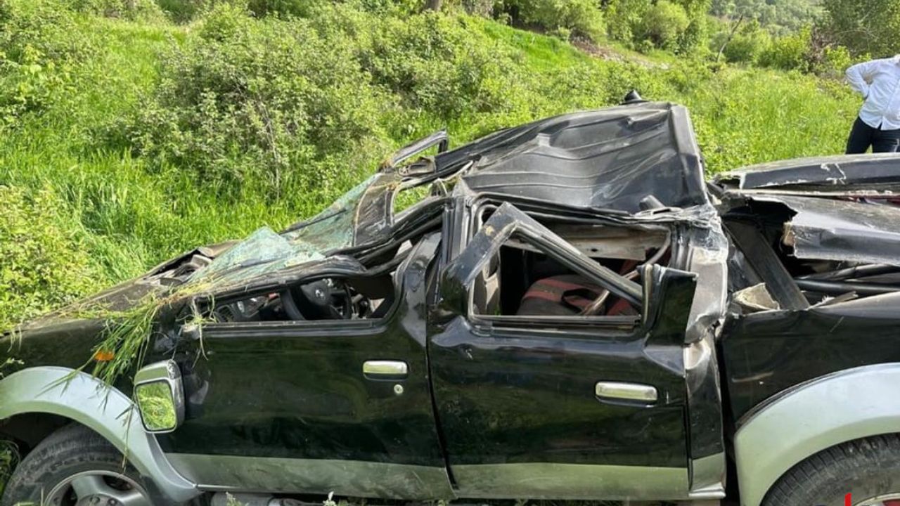Hakkâri'de Meydana Gelen Trafik Kazasında 4 Kişi Şarampole Yaralandı.
