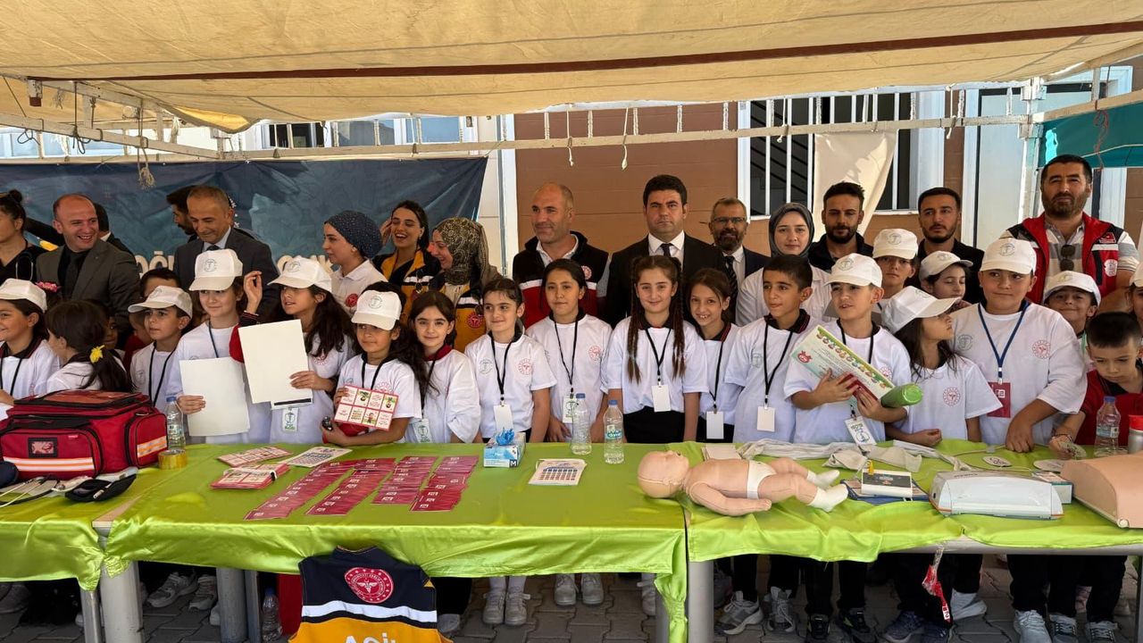 Hakkâri’de “Sağlıklı Çocuk, Sağlıklı Gelecek” Etkinliği Düzenlendi