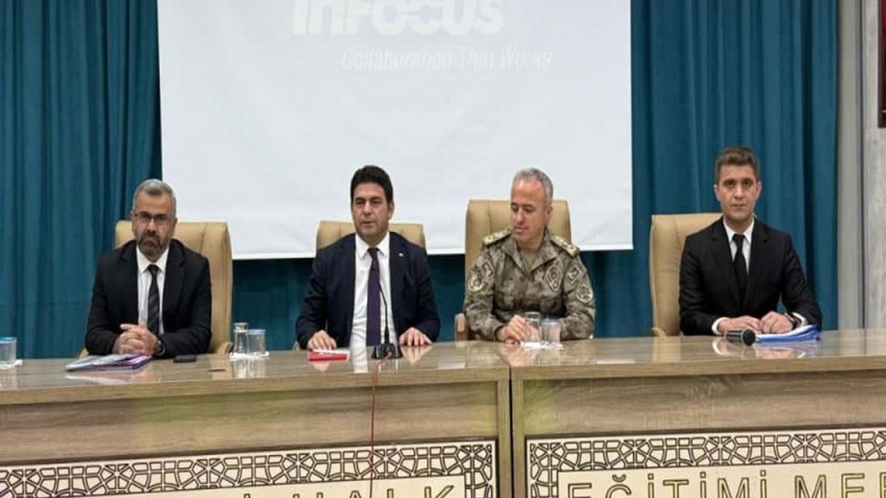 Hakkâri’de Okullarda Huzur ve Güvenlik İçin Kritik Toplantı