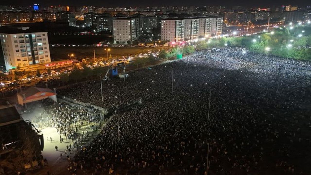 Koma Amed, 30 Yıl Sonra Amed’de Sahne Aldı