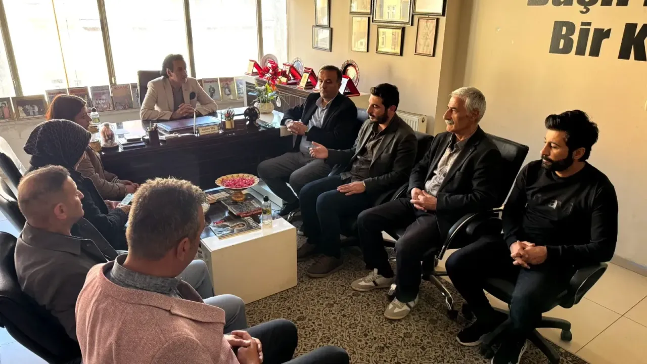 DEM Parti, Hakkari Gazeteciler Derneği ile Bir Araya Geldi