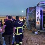 Yolcu Otobüsü Devrildi: 46 Kişi Yaralandı