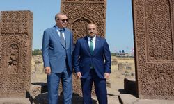 Trabzon Valisi, Erdoğan ile fotoğrafını paylaştı, CHP 'militan deyince de kızmayın' dedi