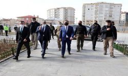 Vali Akbıyık, Van'da ziyaretlerde bulundu