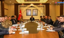 Hakkari Valisi Çelik başkanlığında "Genel Asayiş Toplantısı" yapıldı