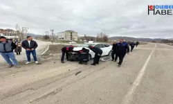 Yüksekova'da trafik kazası meydana geldi 3 kişi yaralandı