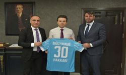 Hakkari Sportif Faaliyetler kulübü yöneticilerinden Karadağ'a ziyaret