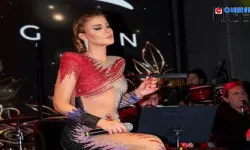 Şarkıcı Gülben Ergen, Yeni yılı hayranlarıyla kutladı