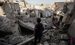 Gazze'de açlık hızlan devam ediyor.. Çocuklar bir öğün yiyebiliyor