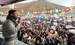 Şemdinli'de Halk Newroz'u büyük bir coşku ile kutladı