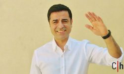 "Demirtaş'tan Rojavalı Avukatlara Teşekkür: 'İntikam Yargılamalarını Boşa Çıkaracağız' Mesajı"
