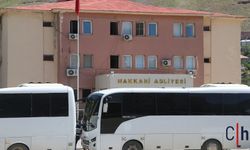 Hakkari Belediyesi Eşbaşkanı Akış'ın Mahkemesi başladı