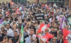 Hakkari'de Kayyıma karşı miting on binlerin katılımıyla başladı