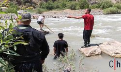 Hakkari'de Zap Suyunda Balık Avlayan Genç Kayboldu