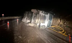 Güzeldere Geçidinde Trafik Kazası: 1 Yaralı